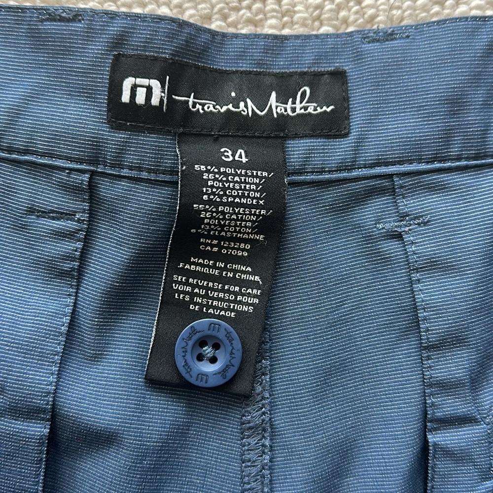 Travis Mathew Beck Short - Picture 4 of 5